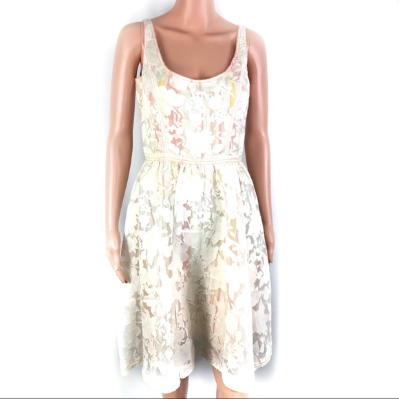 Adrianna Dresses & Skirts - Adrianna Sleeveless Dress Size 6